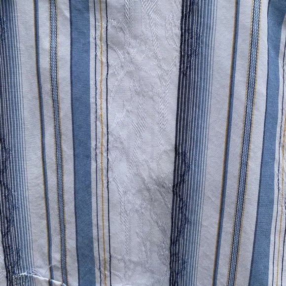 Tommy Bahama Men’s Button Down Long Sleeve Shirt - Picture 4 of 5